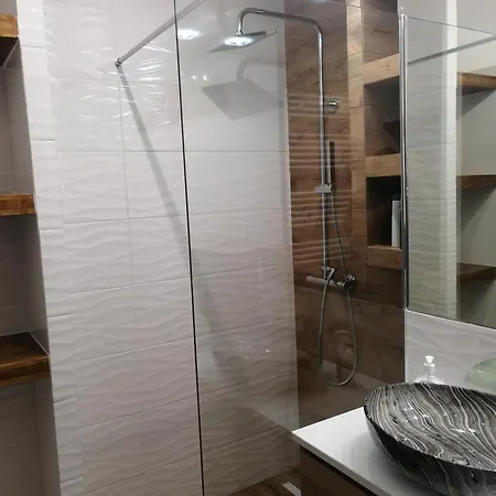 アパート Fajny Apartament クラクフ